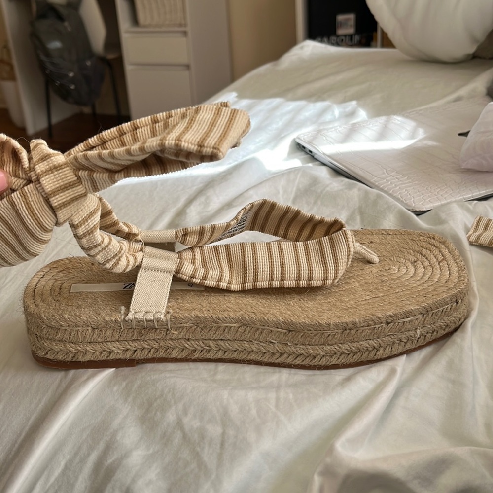 Zara wedge sandals NWOT